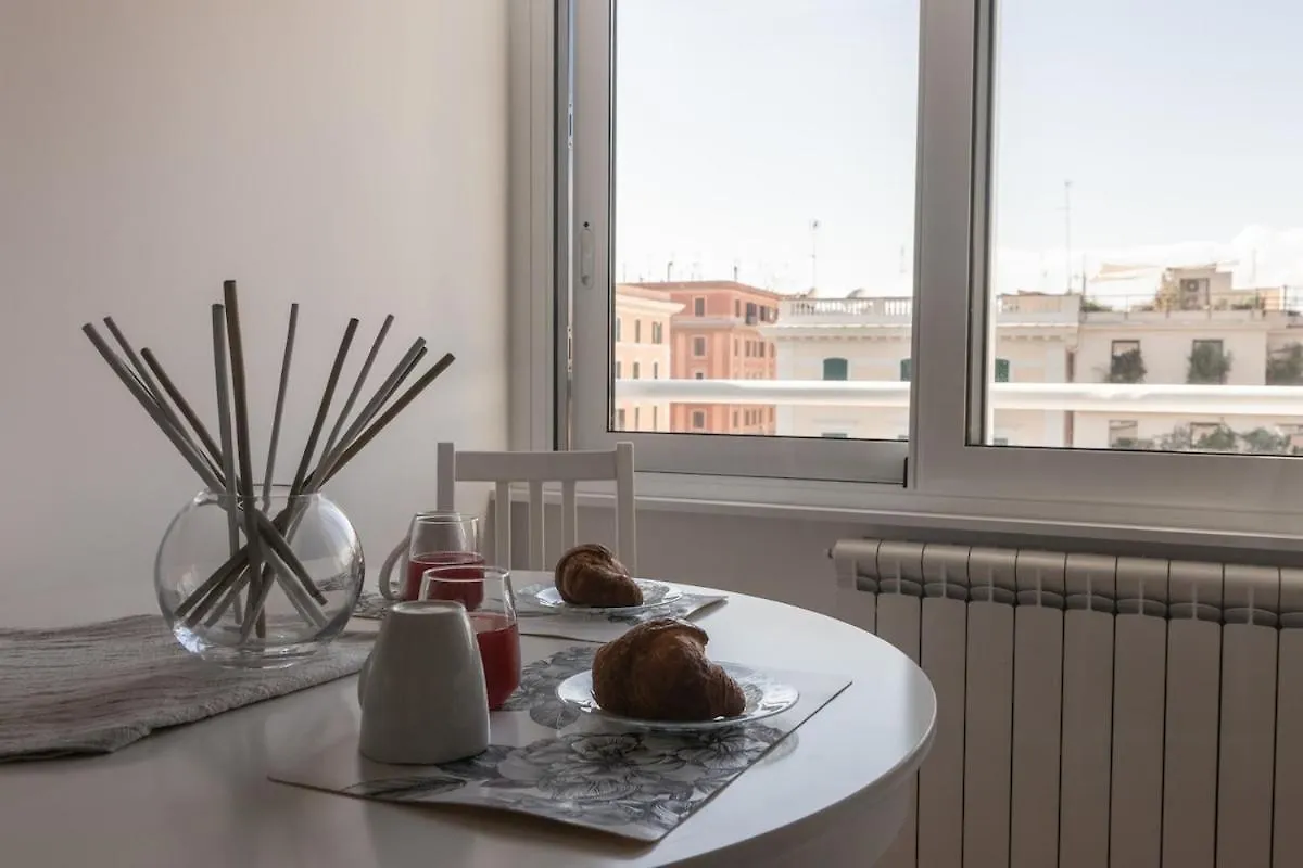 Rienzo Apartment Near Vatican Roma